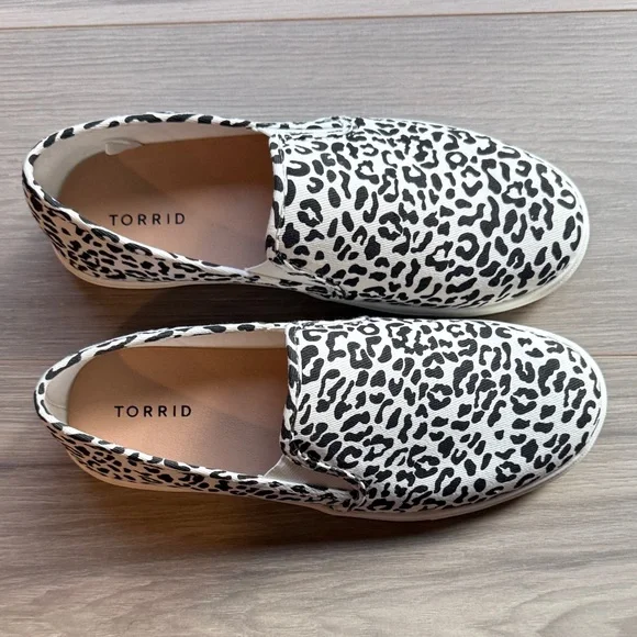 Torrid Women's Black and White Leopard Print Sneakers Size 9.5WW - Picture 2 of 7